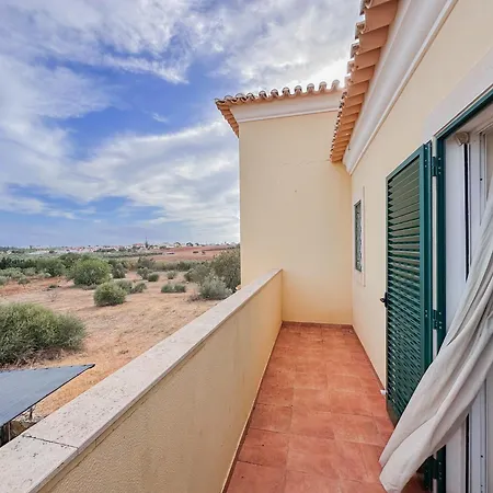 Bee Local Vakantiehuis Altura